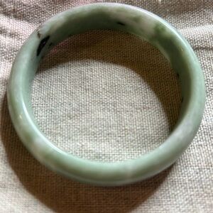 Green Jade Bangle Bracelet flaws